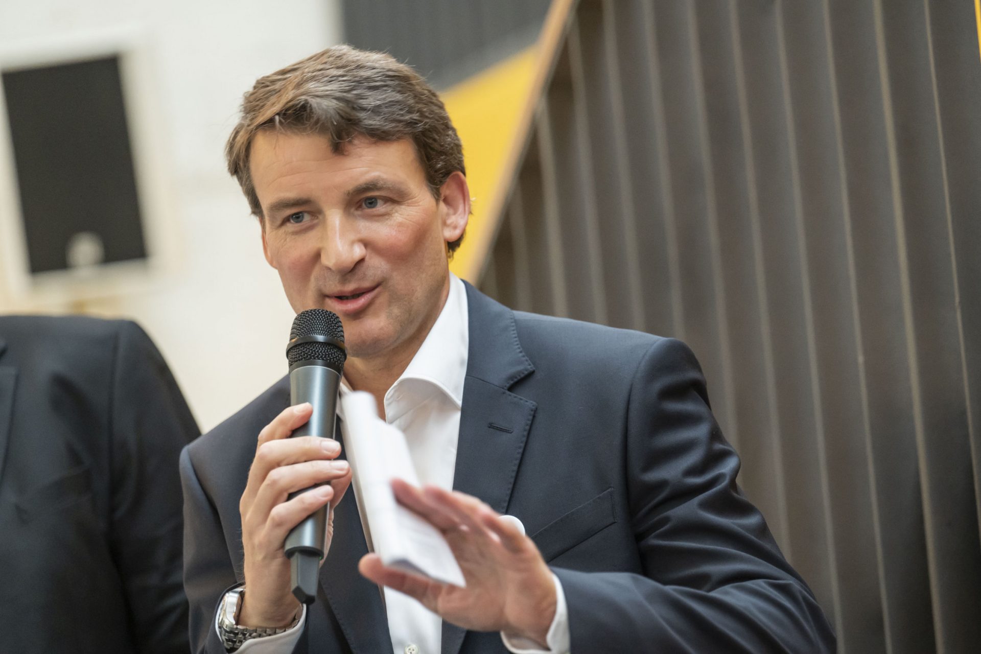 Firmenjubiläum 25 Jahre SAC, 10 Jahre acoris sac ceo auf der buehne scaled